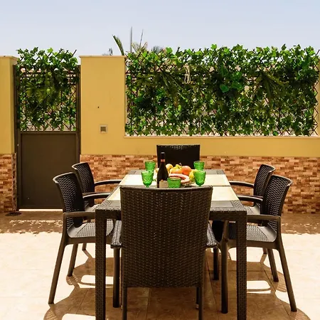 Oasis Fanabe Apartment